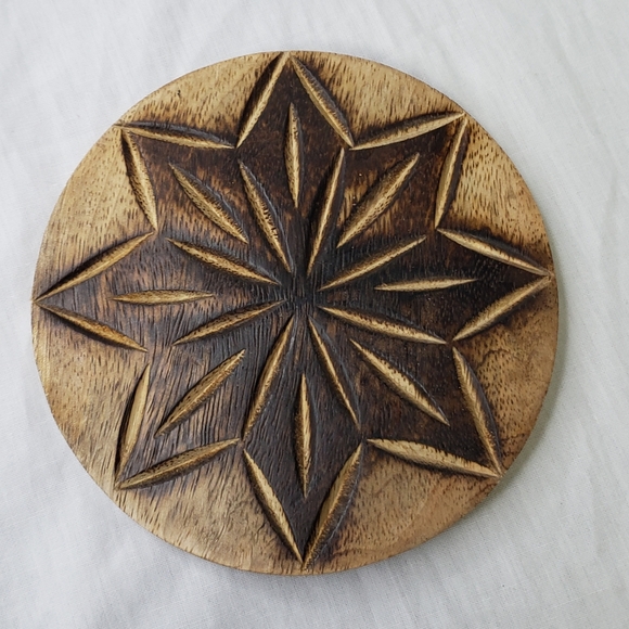 Wooden Etched Star Design Wall Decor - Picture 1 of 2
